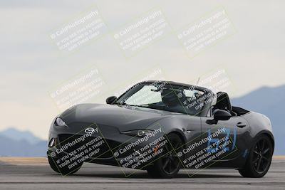 media/Jan-03-2026-SCCA SD (Sat) [[c9b9d14034]]/4-Novice Group/Session 2 (Turn 9)/